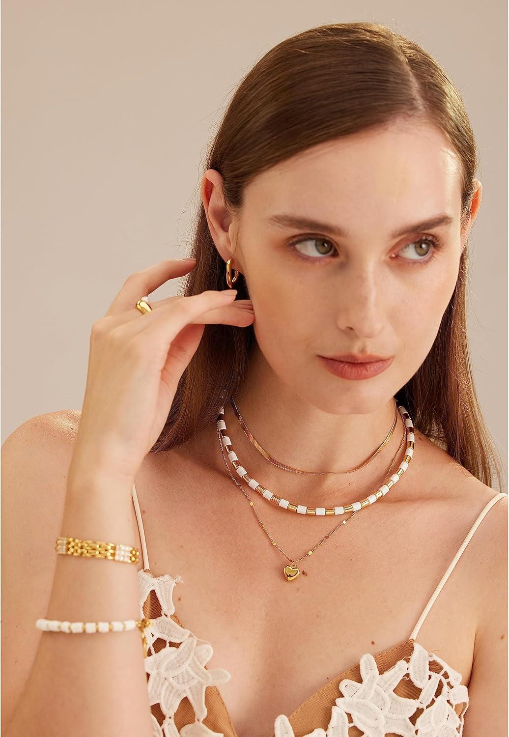 imageCPARAVANO Necklaces for Women Gold Necklace for Women Gold Heart Necklace Jewelry for Women Chain Necklace Pendant Necklace for Women Necklaces for Women